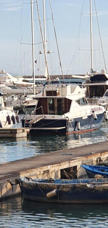 Salerno Yacht 호텔 외부 사진