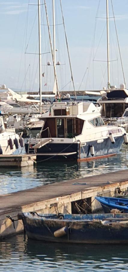 Salerno Yacht 호텔 외부 사진