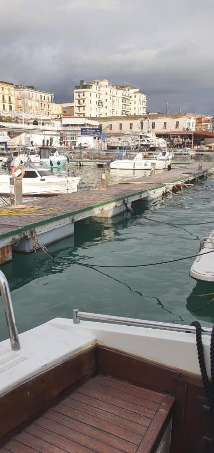 Salerno Yacht 호텔 외부 사진